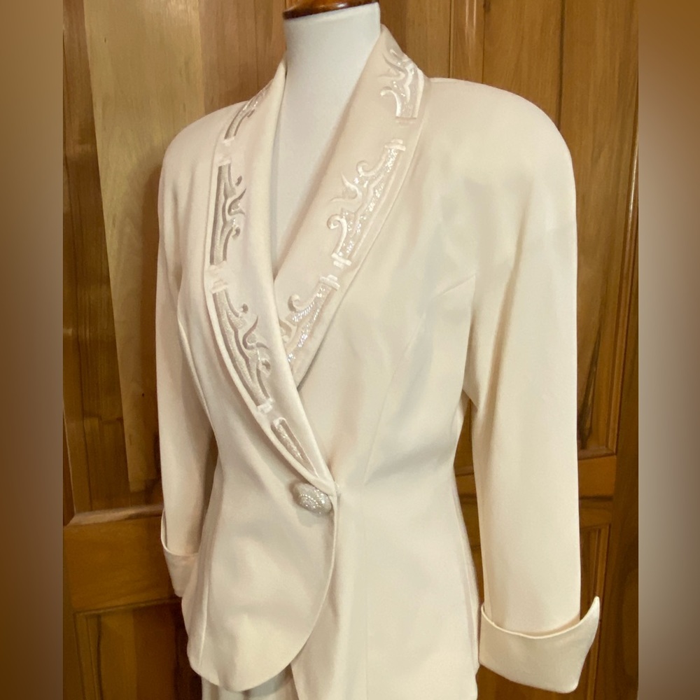 VTG 80s Couture - Daymor Couture - Powersuit - Beaded/Embroidered/Tailored - 10 - Picture 16 of 16
